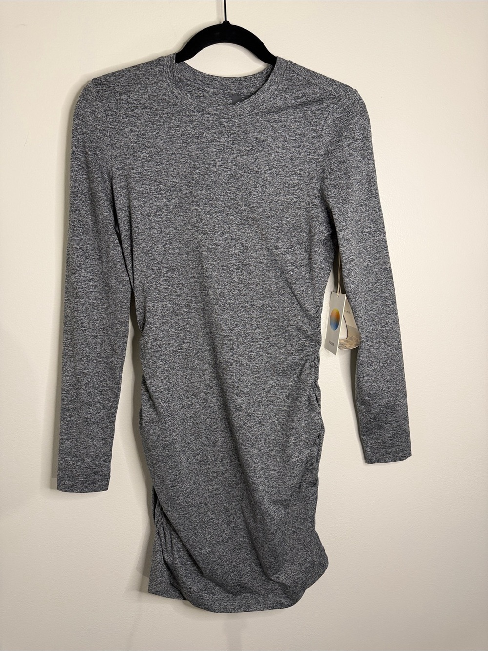 Vuori NWT Women's Long Sleeve Halo Essential Mini Dress Heather Gray Medium